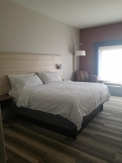 Holiday Inn Express Hotel & Suites Mcpherson image 13